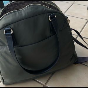 Lo & Sons OMG bag - Olive color